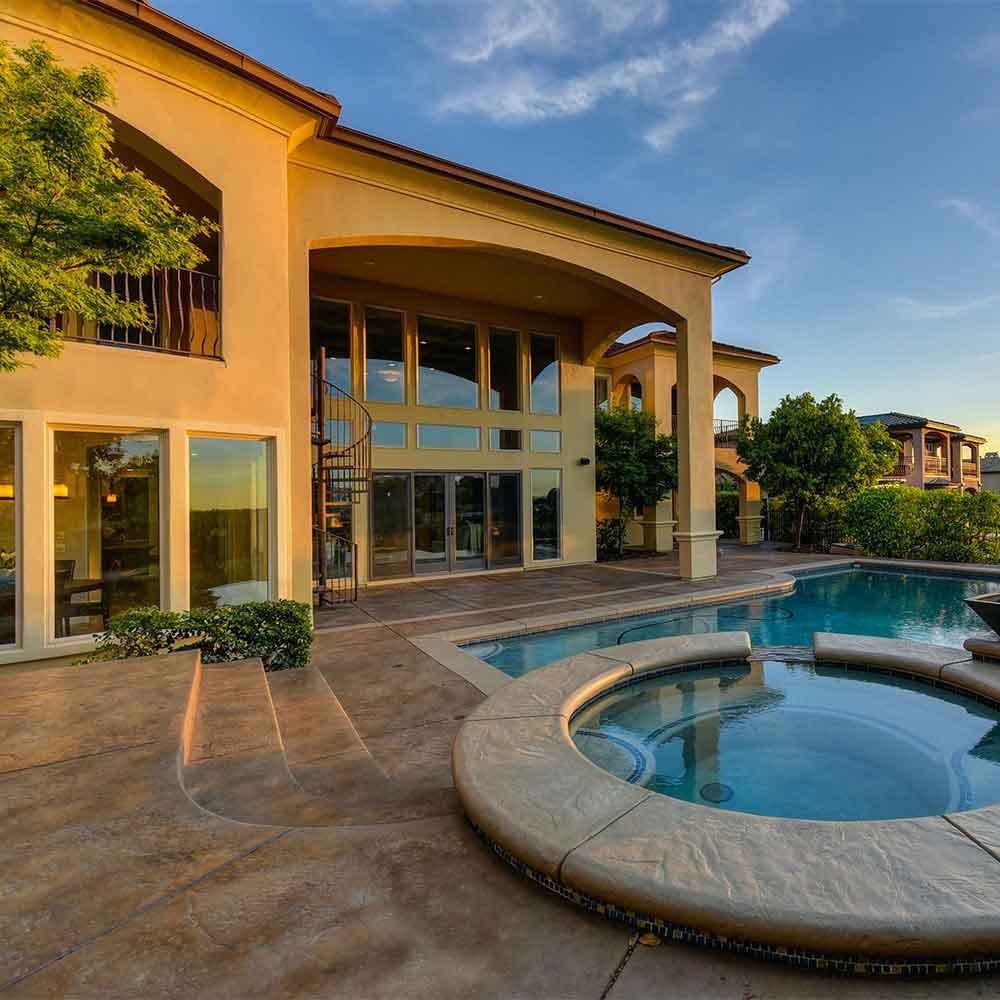 Villa with garden